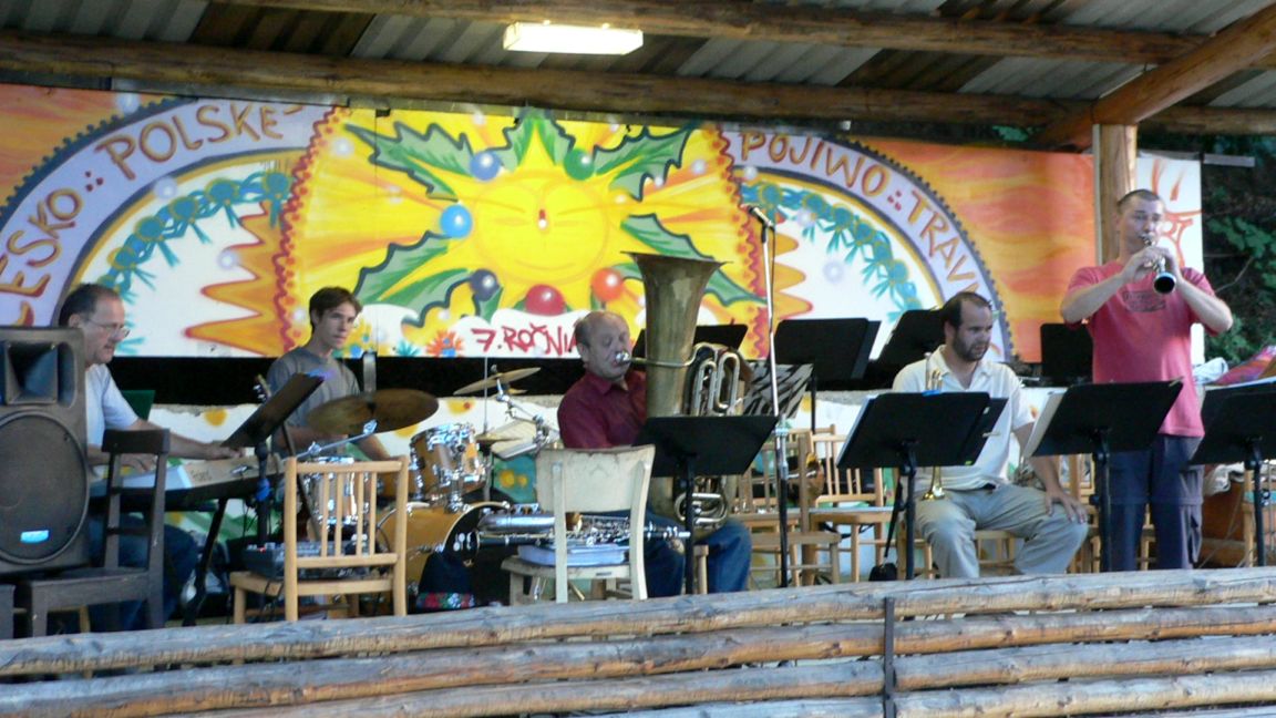 2.tohle není festival Pojiwo